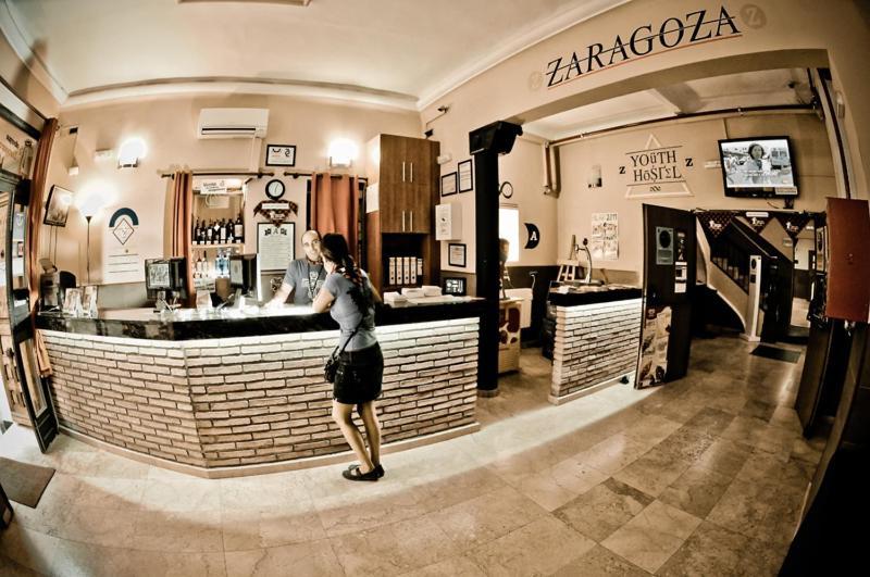 Be Zaragoza Hostel Zewnętrze zdjęcie